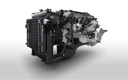 Động cơ ô tô hiện đại trên nền trắng.